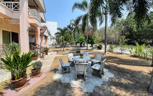 For Sale a beautiful 2-storey house on a Golfresort in Thailand.