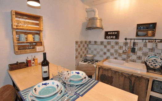 Rapallo town center cosy studio, with Garage!